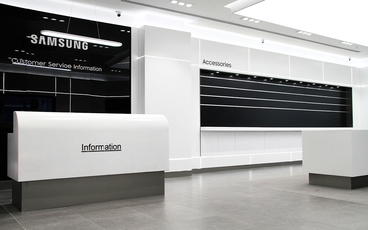 Samsung store design