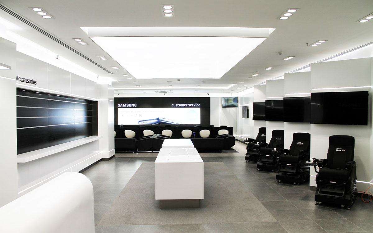 Samsung store design